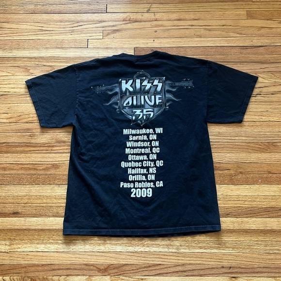 Kiss Band Concert T-Shirt Alive 35 Tour / Large / Canada Tour - Picture 5 of 10